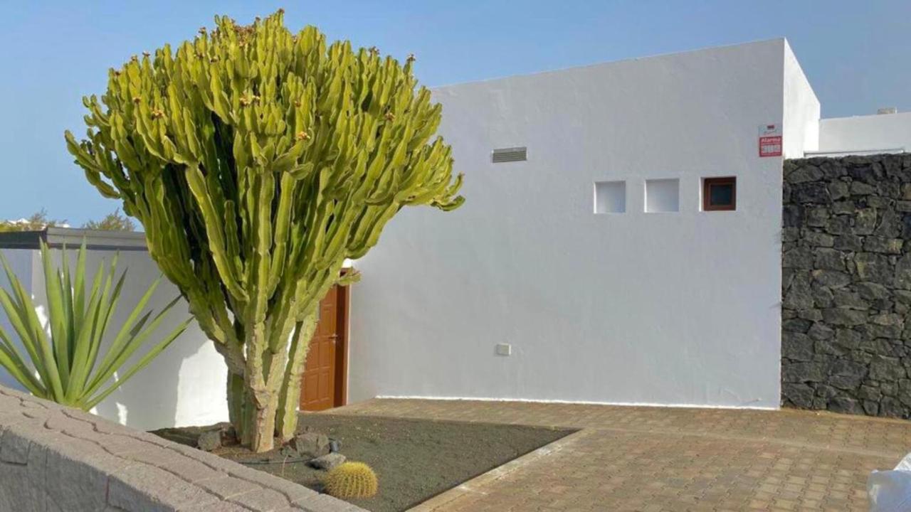 Villa Sea Moon Lanzarote à Playa Blanca  Extérieur photo
